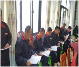 推动精细化管理 后勤服务集团宿管中心以学习管理制度为本，让管理有章可循